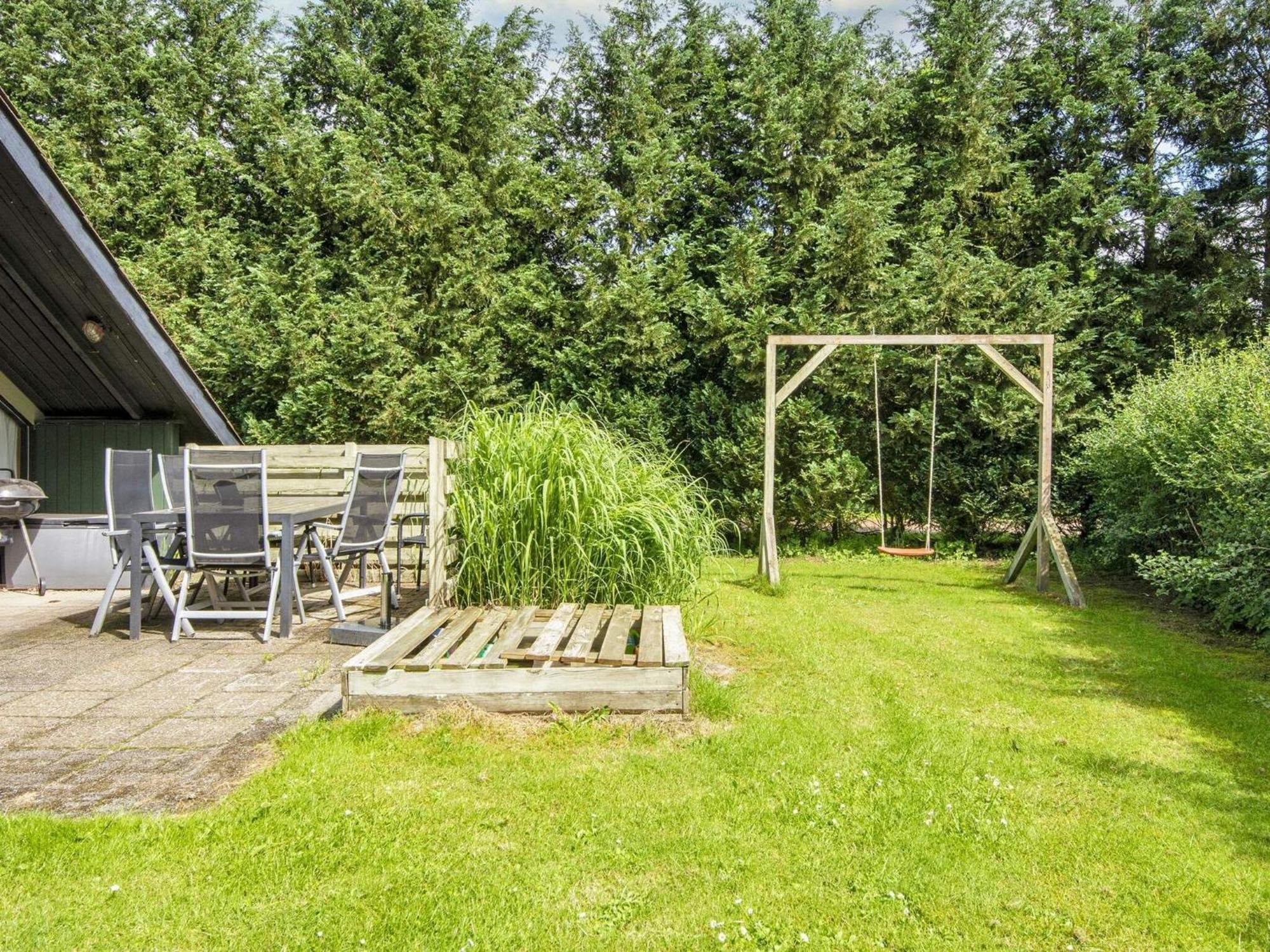 6 Person Holiday Home In Ansager Esterno foto